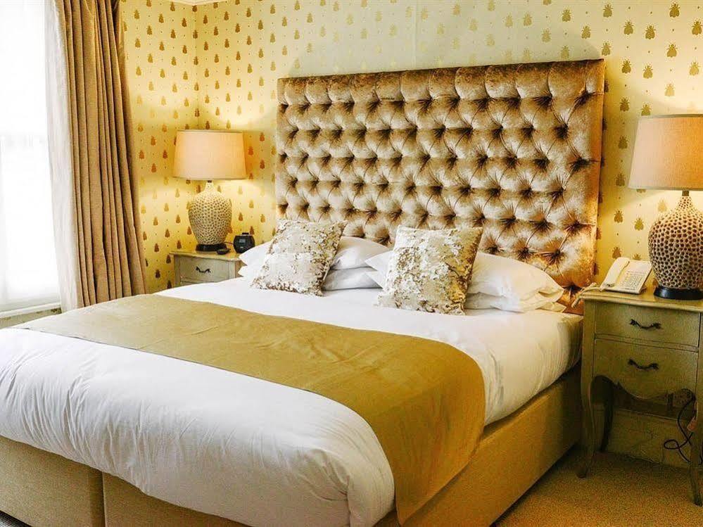 לונג מלפורד Bull Hotel By Greene King Inns מראה חיצוני תמונה